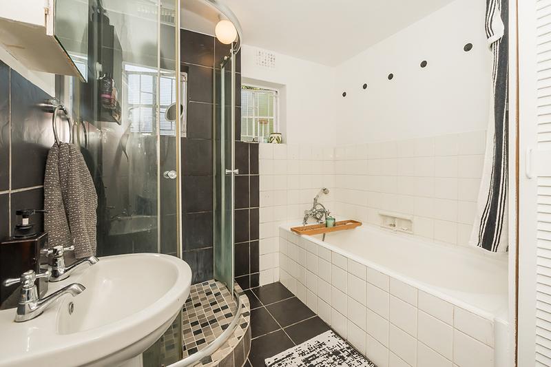 3 Bedroom Property for Sale in Kenilworth Western Cape